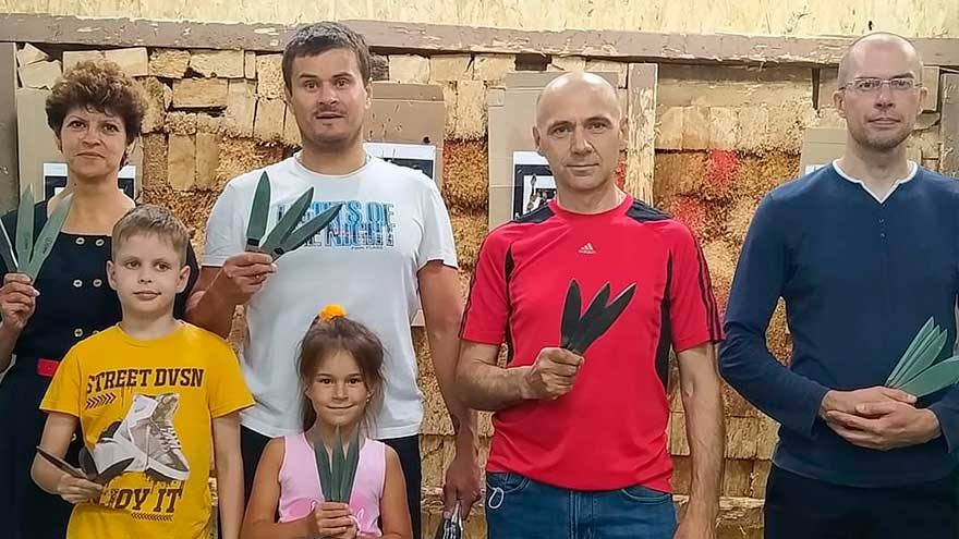 Томичи посоревнуются в спортивном метании ножа