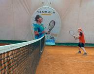Теннисисты встретили зиму парным турниром. Репортаж SportUs.Pro с кортов ТК «Чемпион»