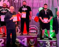 Сергей Усов победил на чемпионате России по пауэрлифтингу