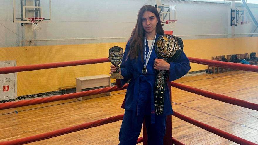 Ирина Корнева победила на чемпионате РФ по универсальному бою