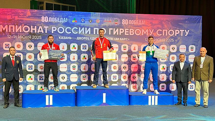 Третья медаль Дмитрия Черкашина на чемпионате РФ по гиревому спорту
