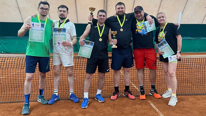 Федор Волков и Виталий Муковкин выиграли парный теннисный турнир