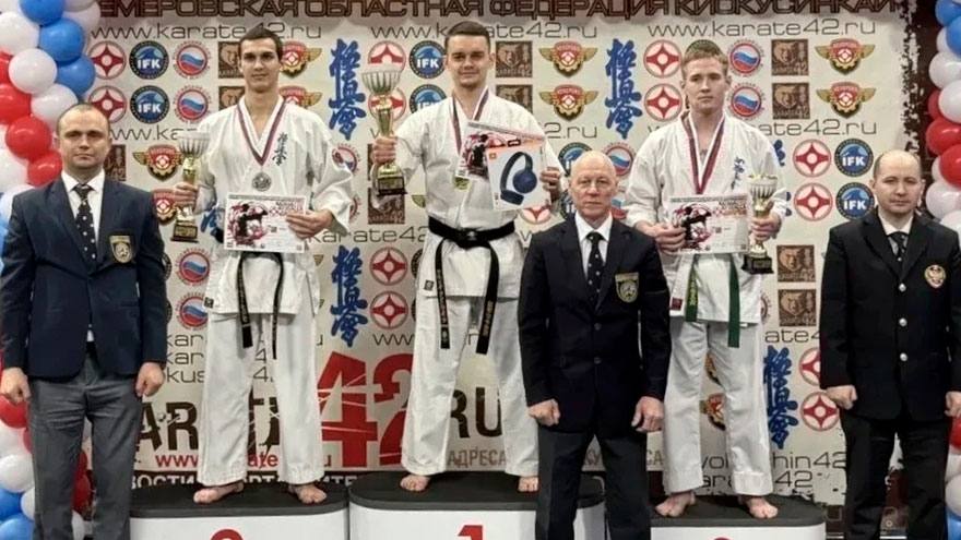 Томичи отличились на чемпионате СФО по киокусинкай