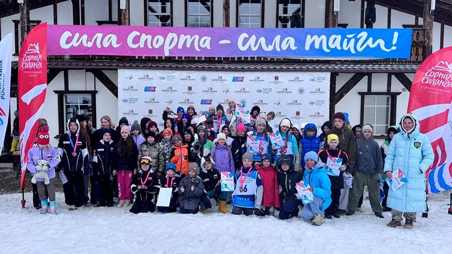 Томские фристайлисты закрыли сезон стартами в «Горной Саланге»